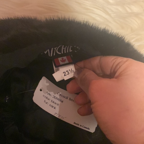 BNWT Genuine mink winter hat. made in 🇨🇦 by Mitchie’s - Picture 3 of 3